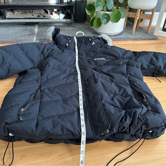Columbia Winter Coat - Picture 12 of 15